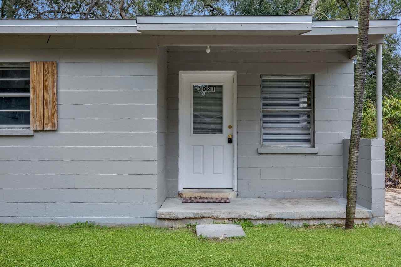 3021 S Meridian St - Photo 2 of 18