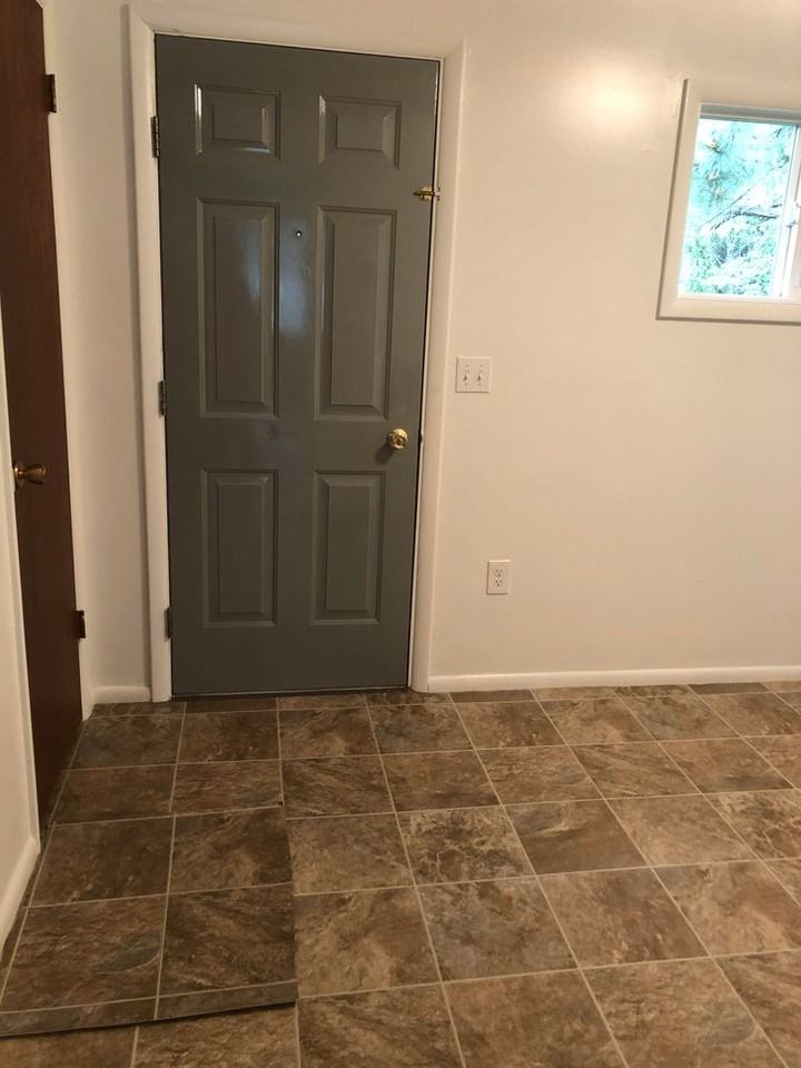 1923 W 2870 S - Photo 6 of 23