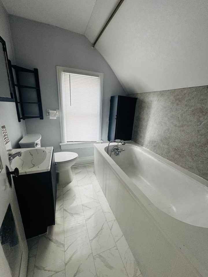 317 8th Ave Sw - Photo 5 of 21