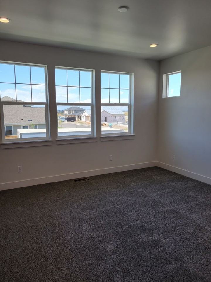 1108 Butler Creek Ave - Photo 3 of 21