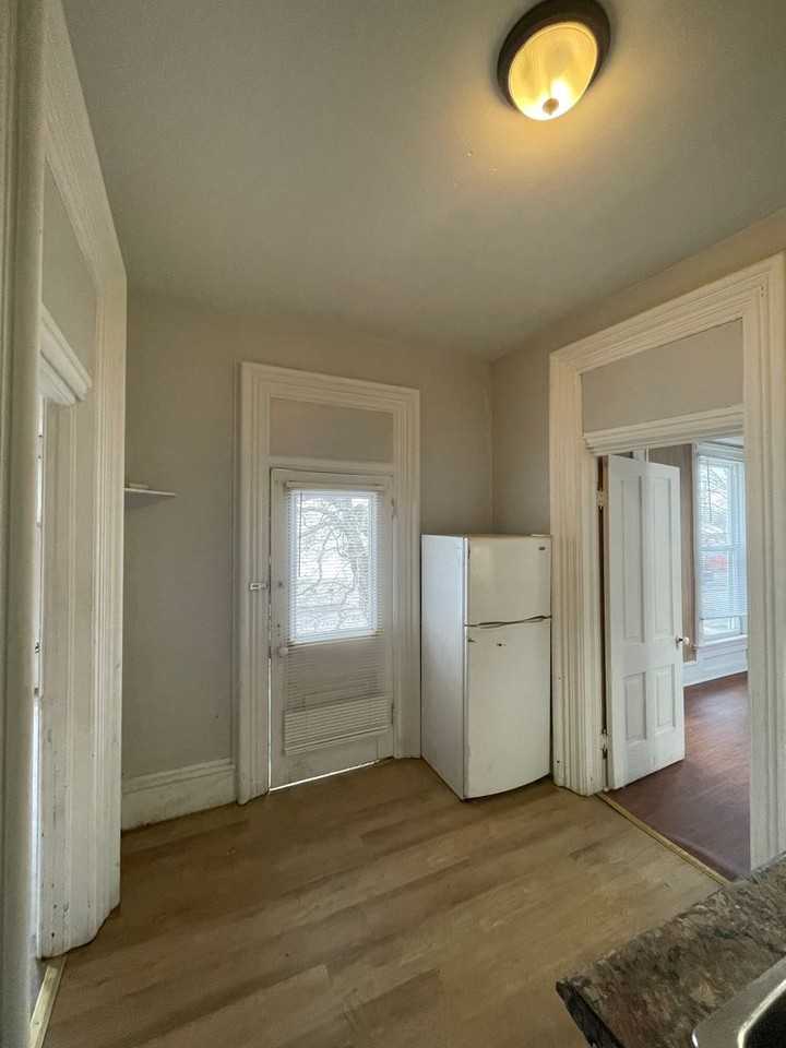 301 2nd St - Photo 2 of 7