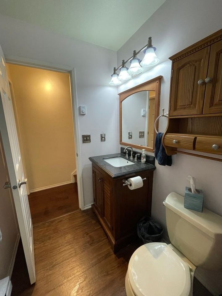 381 Se Fisher Ct - Photo 4 of 19