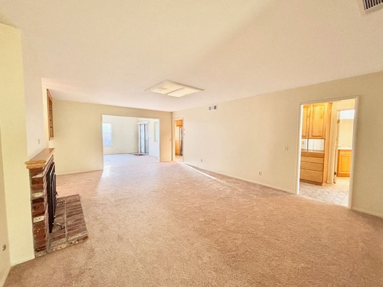 2556 Neptune Pl - Photo 2 of 21