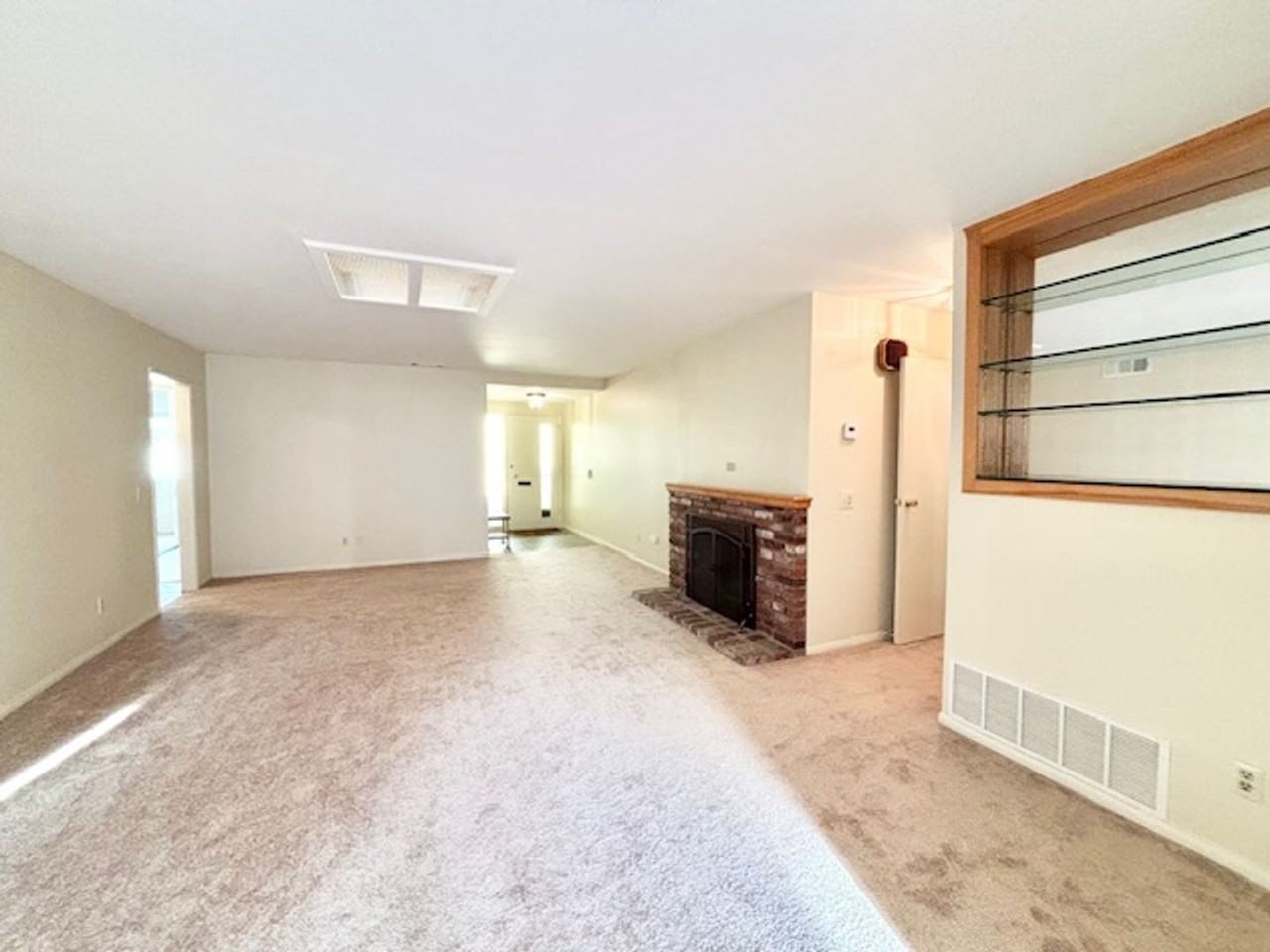 2556 Neptune Pl - Photo 3 of 21