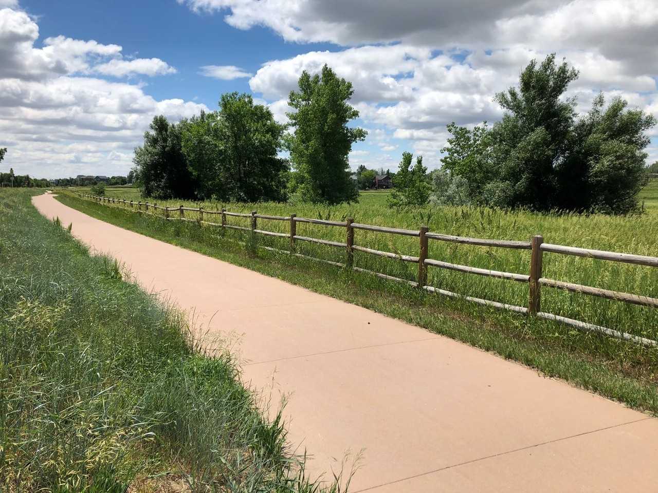 126 Fossil Ct W - Photo 7 of 17