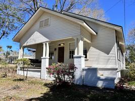 featured image of 702 Fort Dale Rd