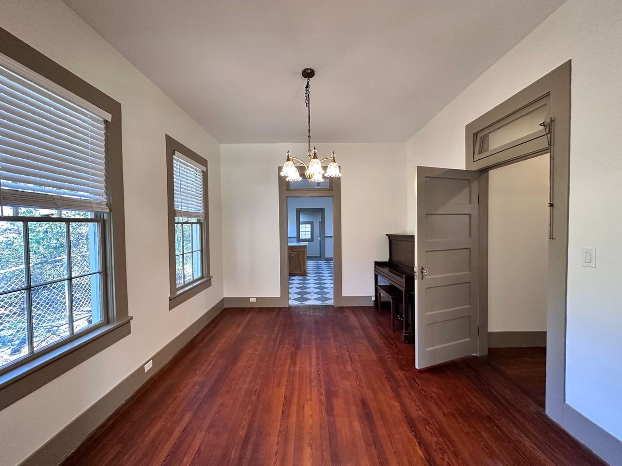 702 Fort Dale Rd - Photo 6 of 28