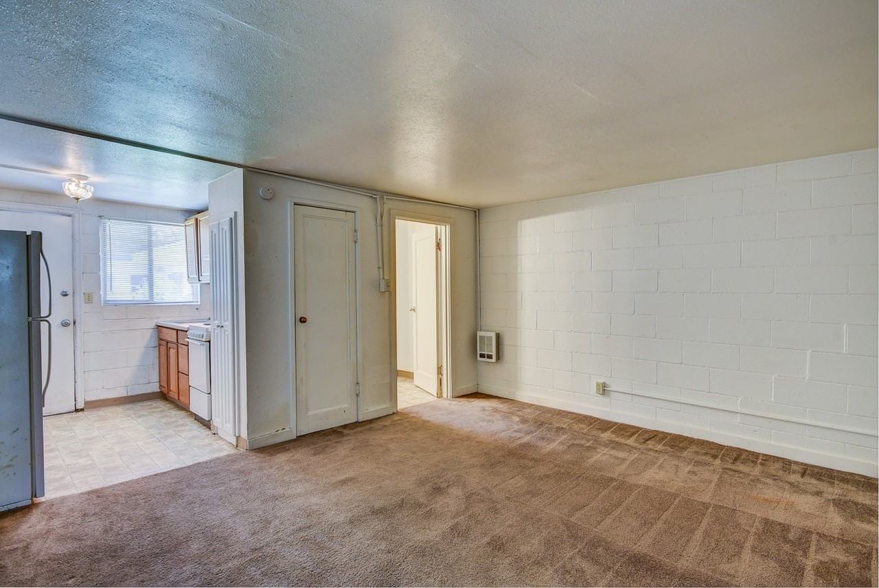 Seabreeze (3125 N Oak Harbor Rd) - Photo 5 of 16