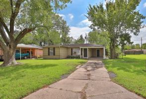 featured image of 5418 Myrtlewood St