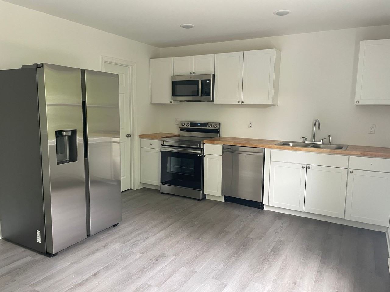 31 Equity Ct - Photo 3 of 11