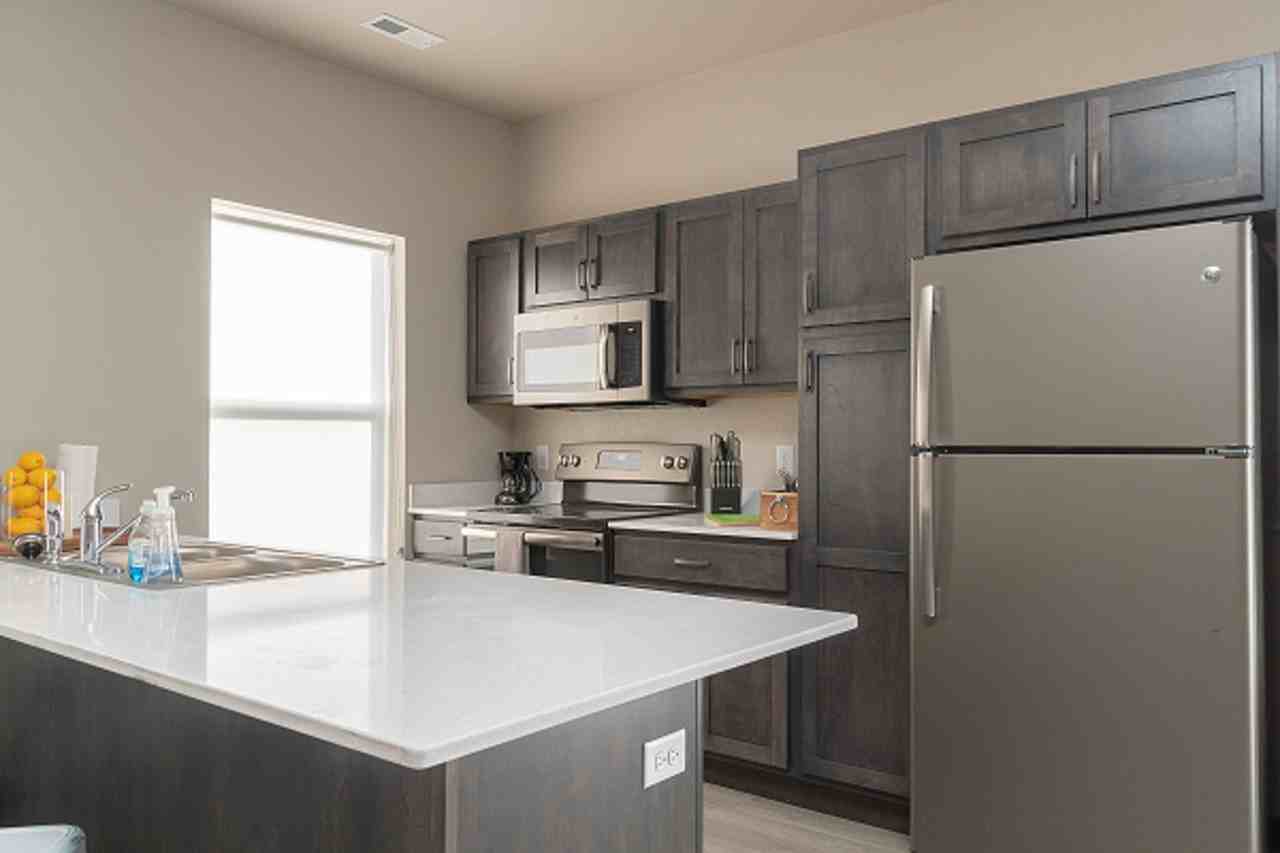 Pinnacle Villages - Bldg 04 - Photo 3 of 34