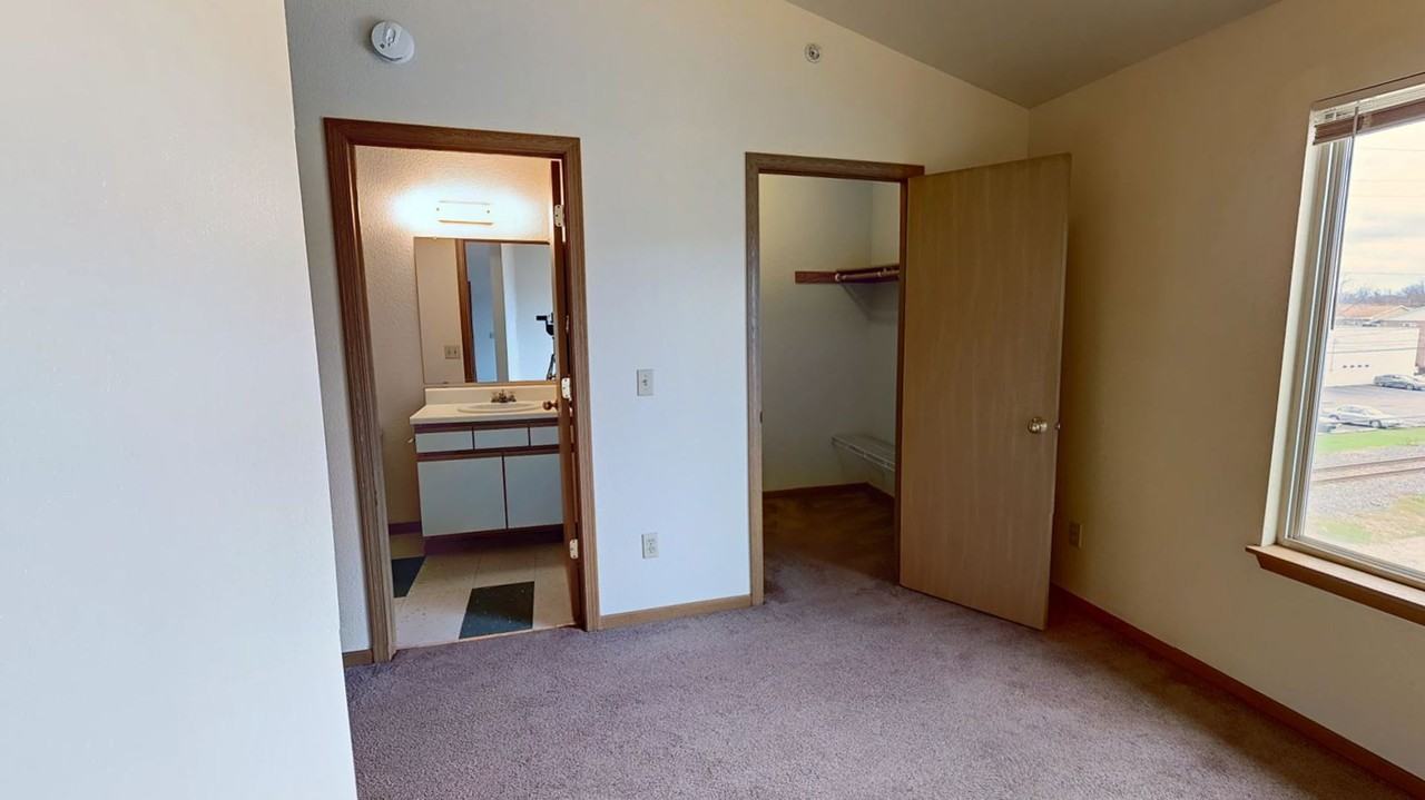 Heinzsite - Photo 7 of 8