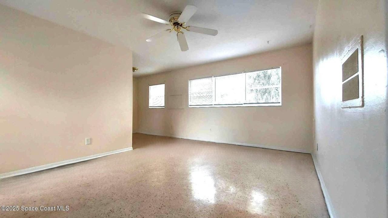 1706 Pineda St - Photo 3 of 22