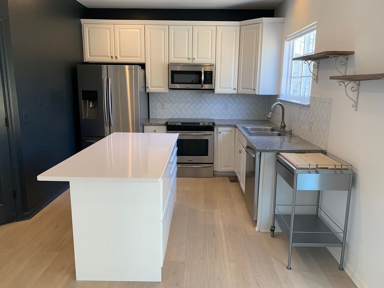 111 Tyne Dr - Photo 7 of 25