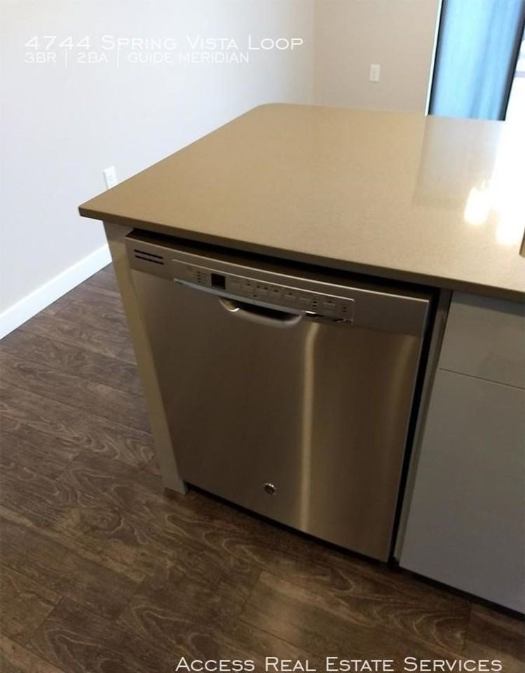 4744 Spring Vista Loop - Photo 3 of 11