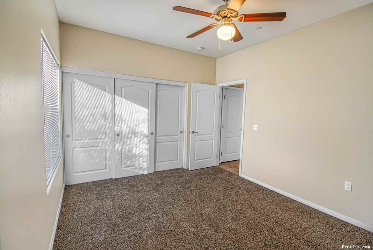 160.200 - SABLEWOOD DUPLEXES - Photo 5 of 7