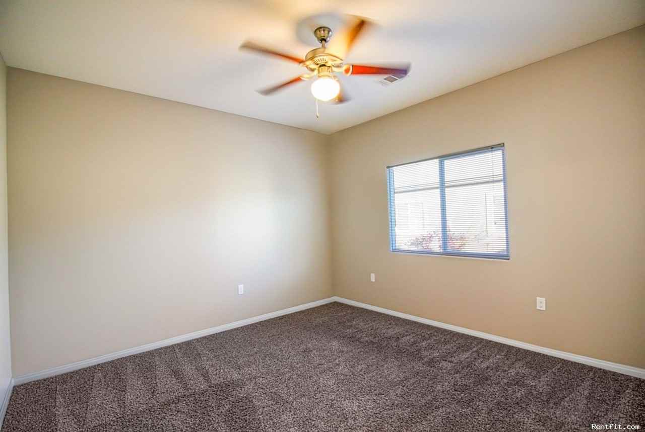160.200 - SABLEWOOD DUPLEXES - Photo 6 of 7