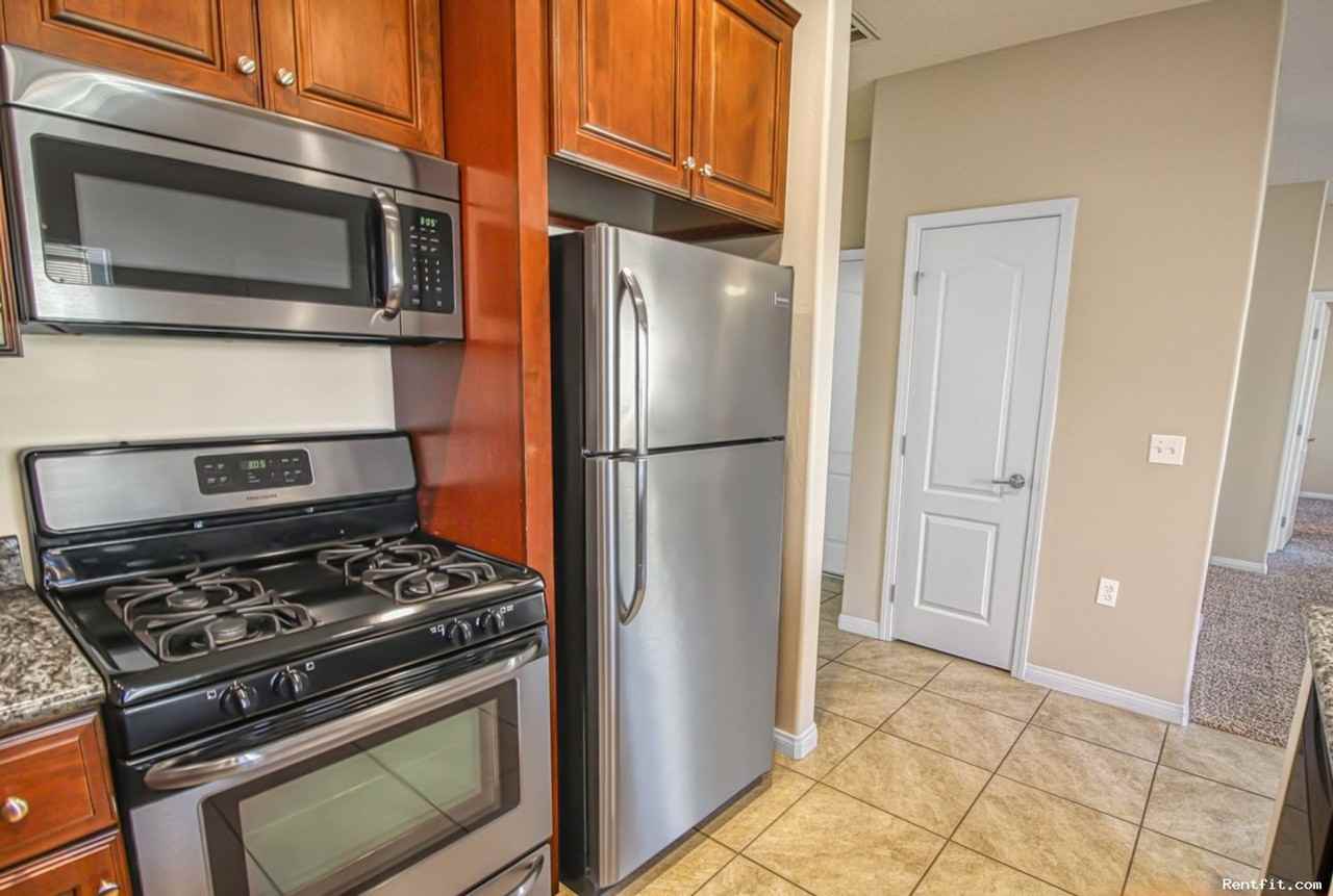 160.200 - SABLEWOOD DUPLEXES - Photo 7 of 7