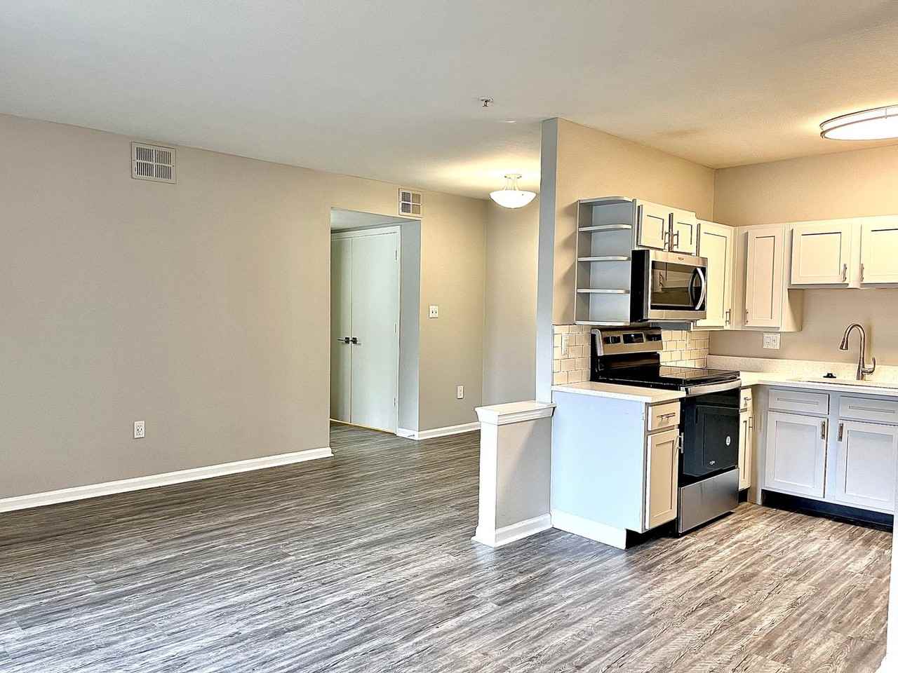 Shawnee Station - Photo 4 of 13