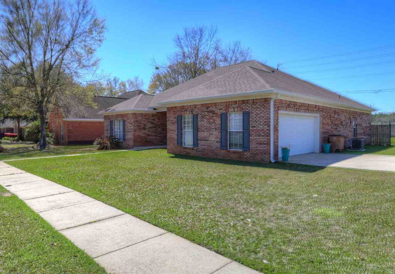 5466 Henning Dr W - Photo 2 of 21