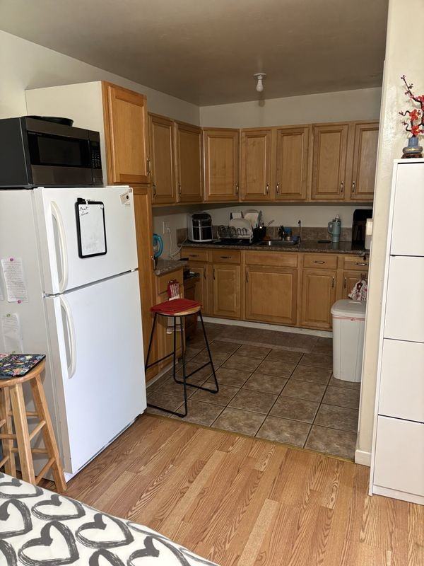 25597 Lane St - Photo 3 of 5