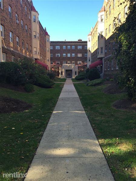 The Wallingford Apartments - Photo 3 of 7