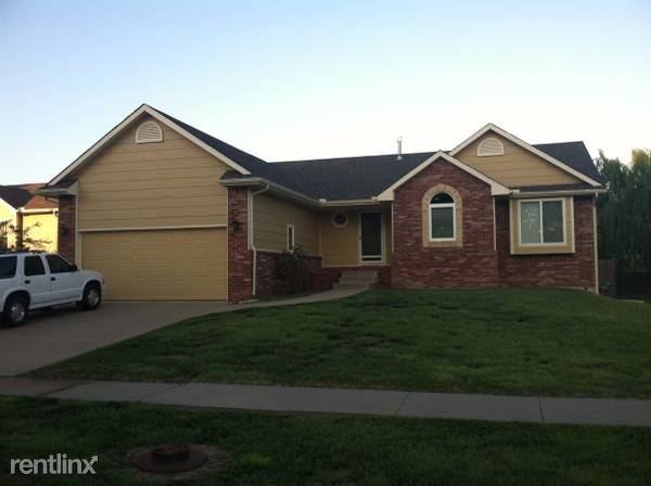 4112 Farmstead St - Photo 2 of 3