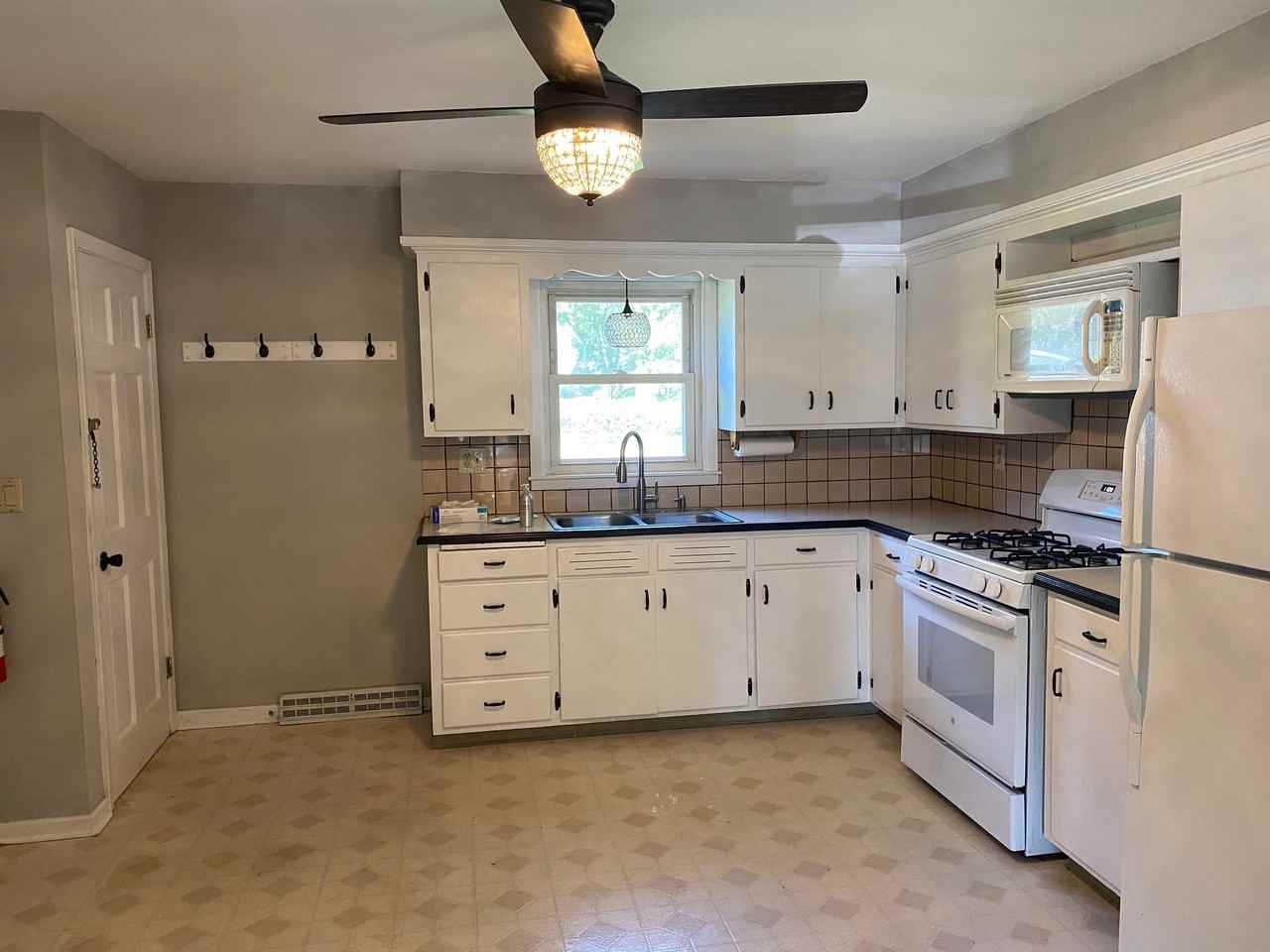 226 Marcy St - Photo 6 of 17