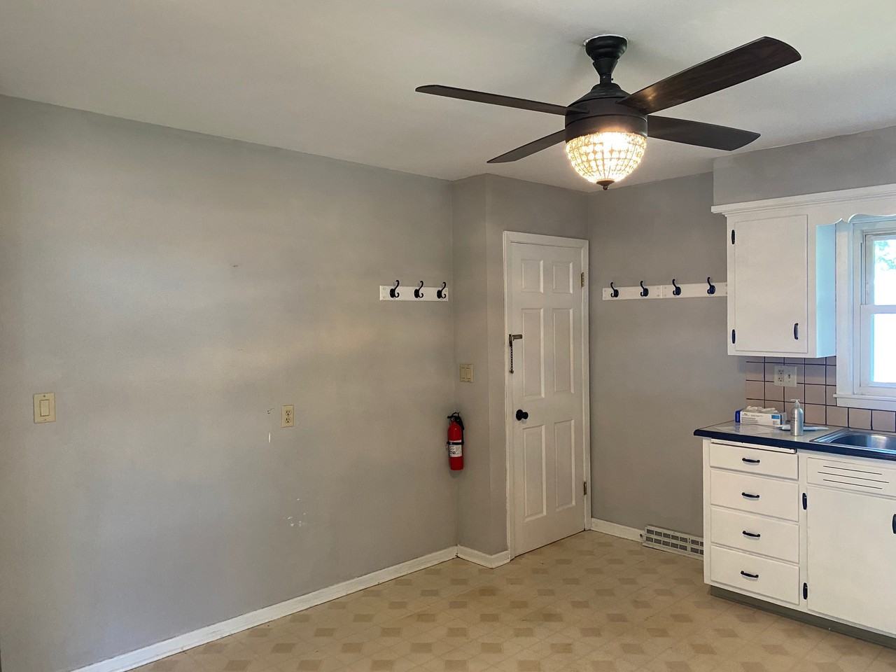 226 Marcy St - Photo 7 of 17