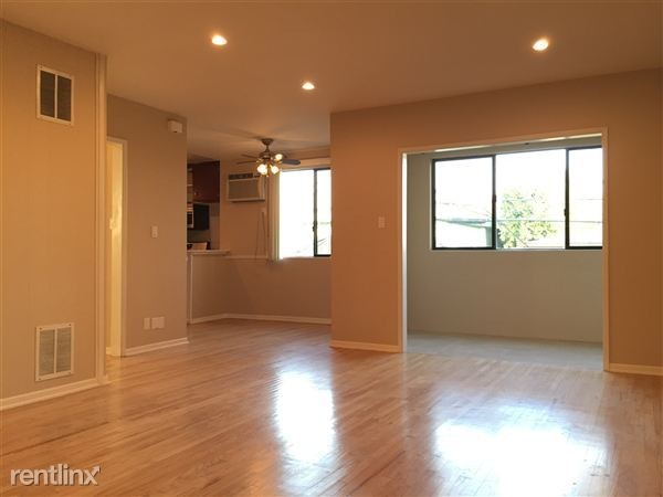 840 S Bedford St - Photo 2 of 20