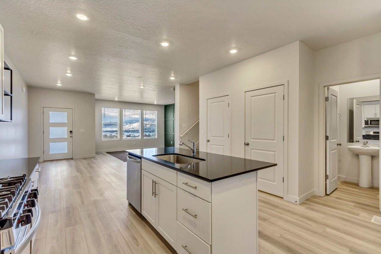 2257 N Canal View Ln #2257 - Photo 6 of 20