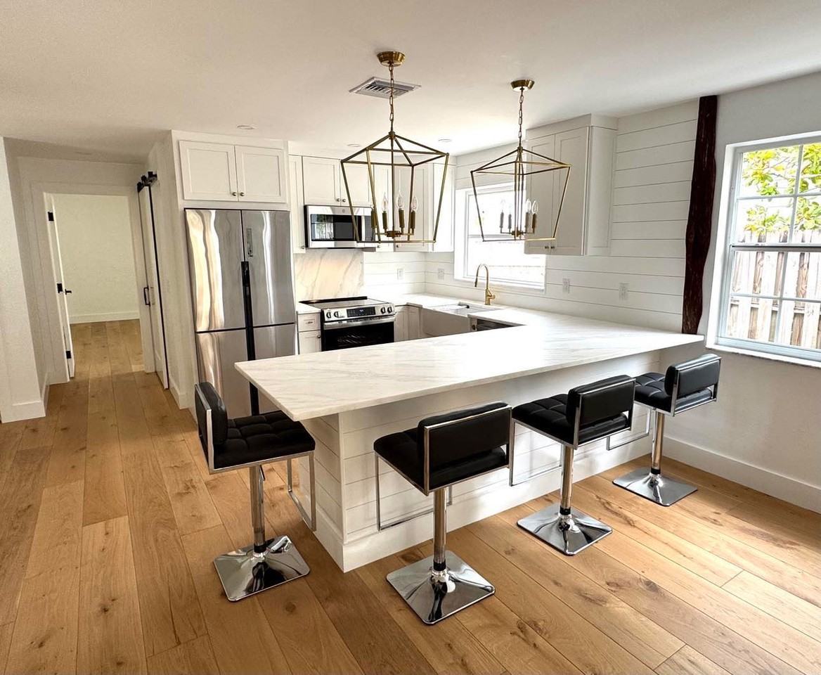 1170 22nd Ave N #NA - Photo 3 of 20