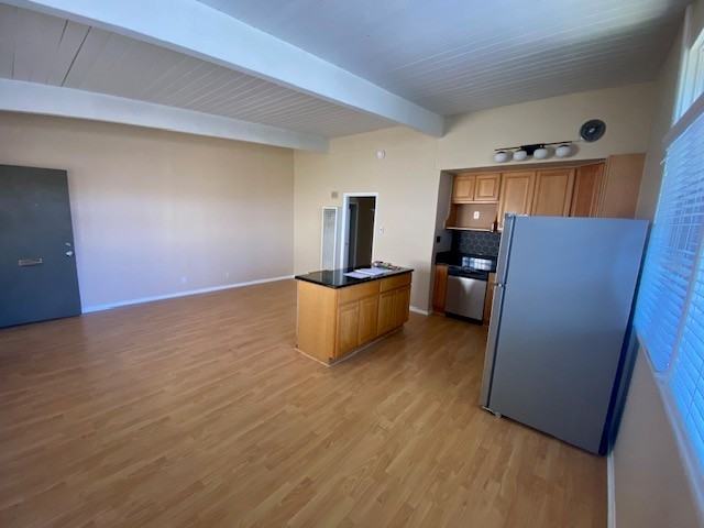 136 N Hamilton Dr #6 - Photo 3 of 10