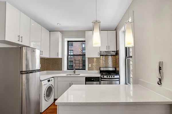 321 West 94th Street #5Ne - Photo 3 of 6