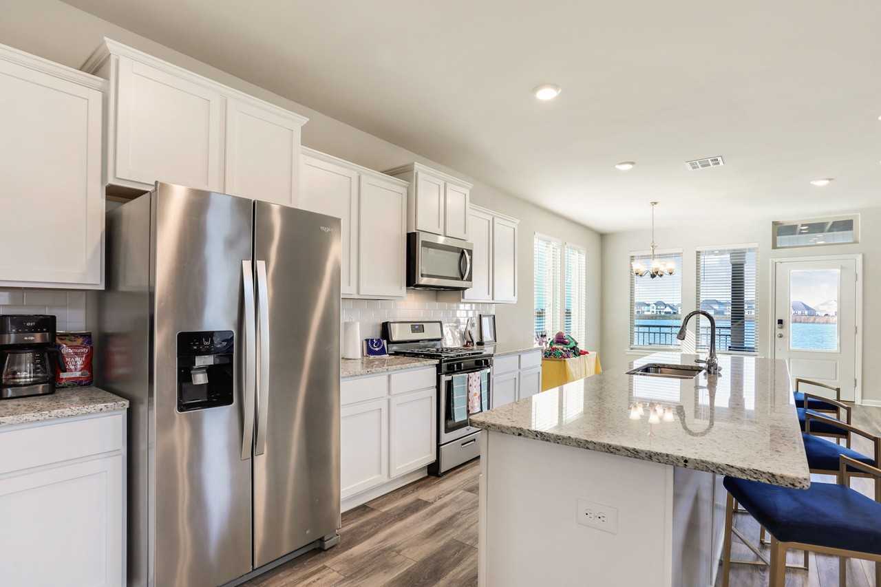 849 Pelican Bay Dr #NA - Photo 2 of 8