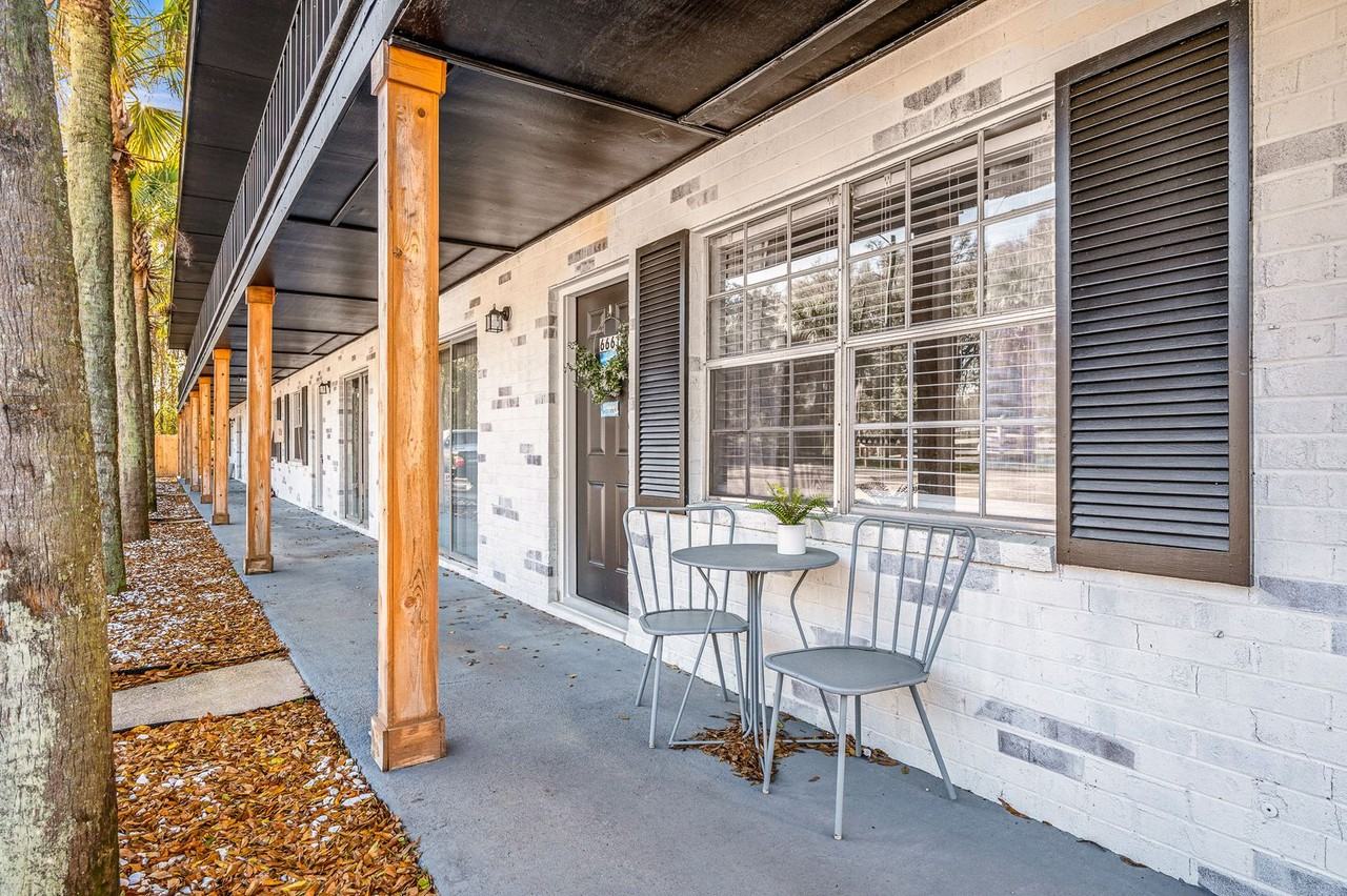 6665 Magnolia St - Photo 6 of 27