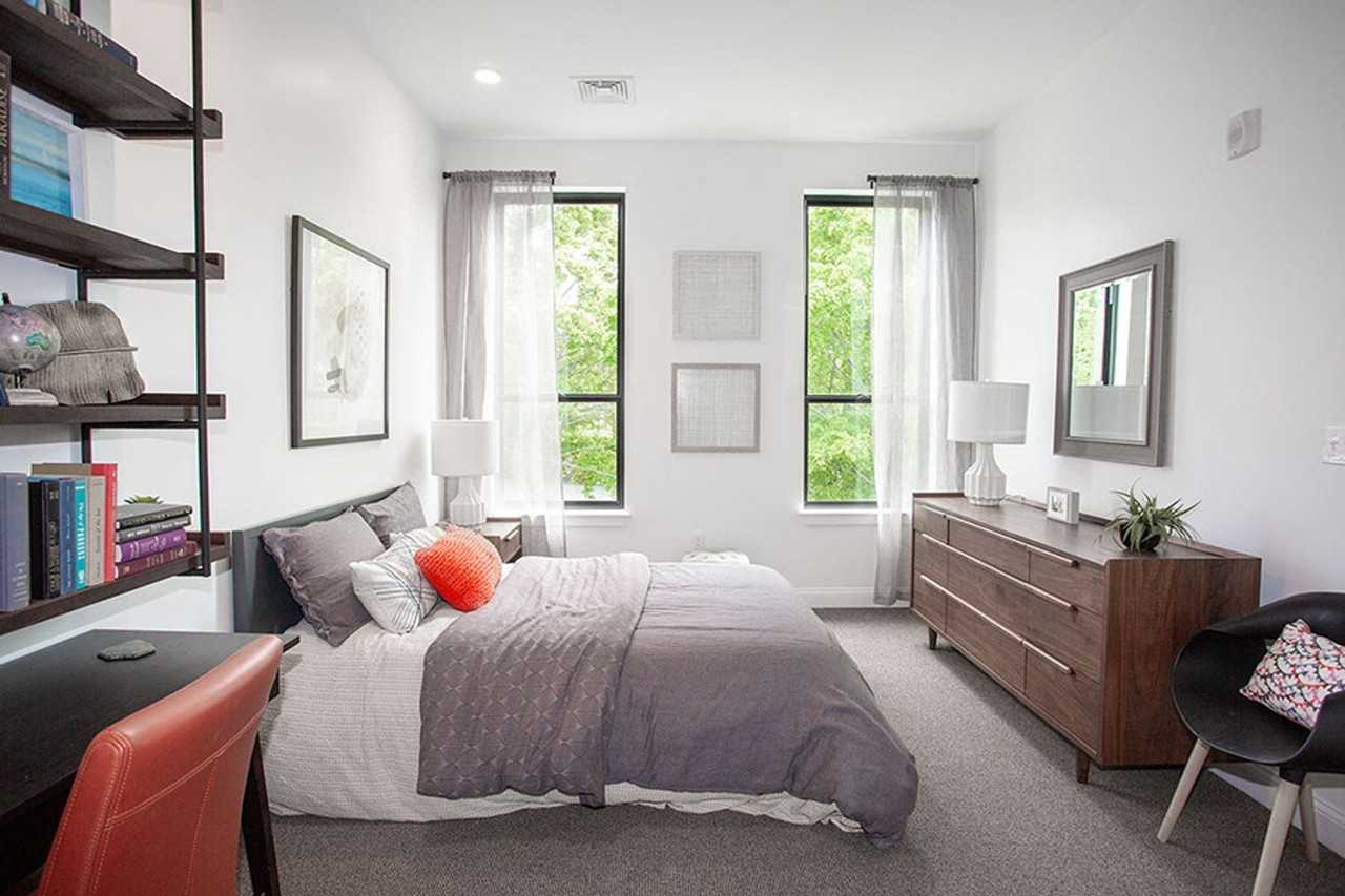 Ten Front - Photo 7 of 26