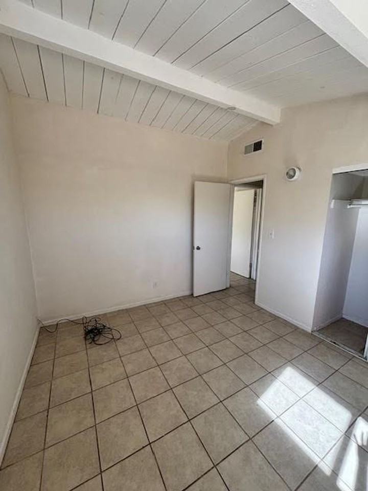 7011 Juniper Avenue - Photo 3 of 8