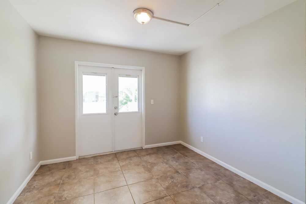 16136 Villa Dr - Photo 7 of 16