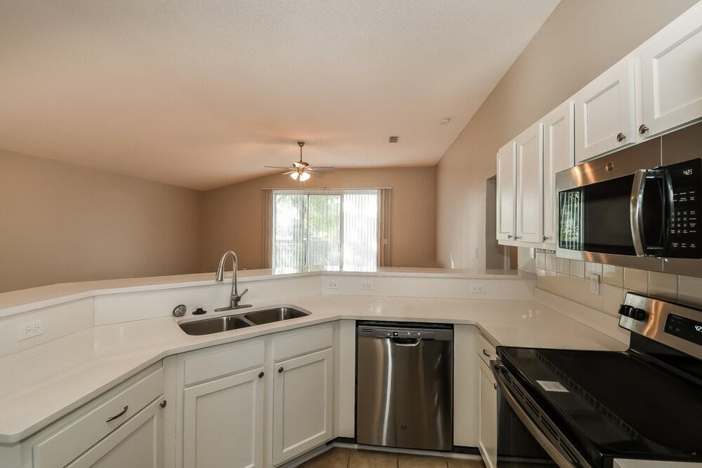 3270 Deuce Ct - Photo 7 of 16