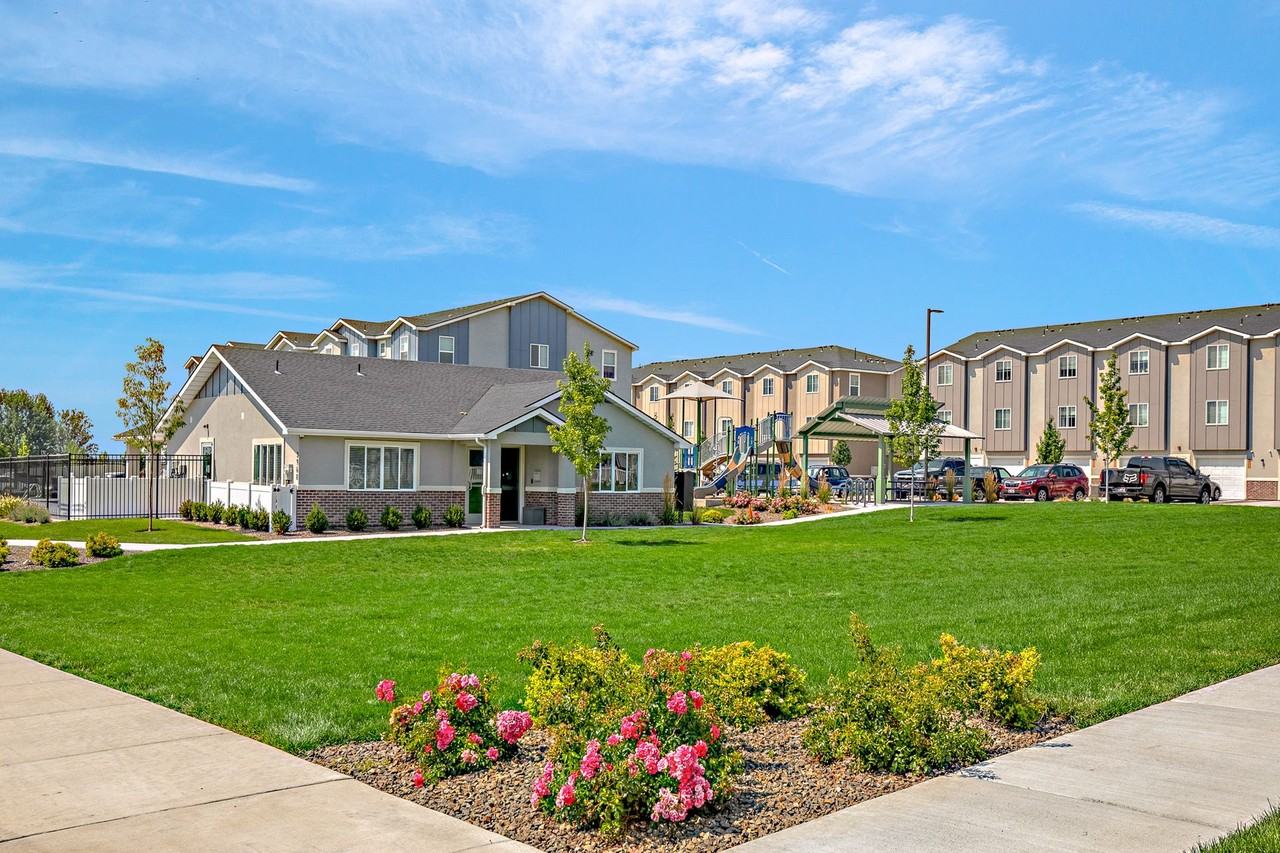 *Entrata Farms in Meridian - Photo 4 of 7