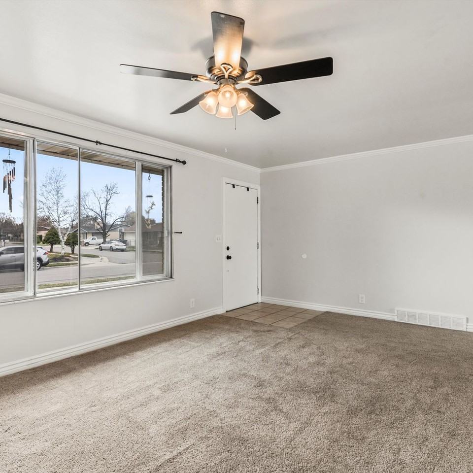 5351 S 3325 W - Photo 2 of 18
