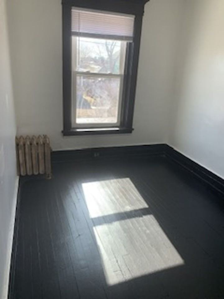 117 1/2 Lafayette St - Photo 2 of 6