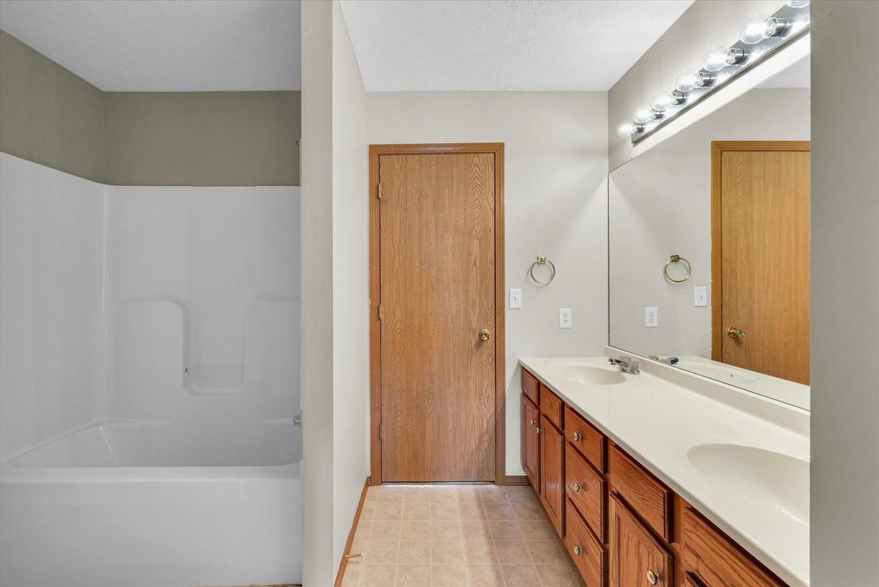 Maple Hill Townhomes - Photo 6 of 50