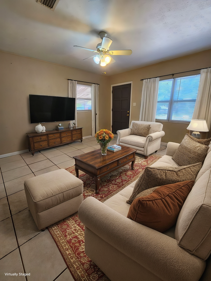 2085 Nottingham Rd - Photo 3 of 14