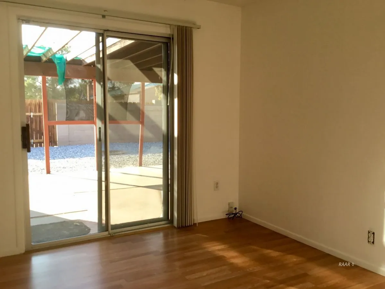 527 S Downs St - Photo 4 of 11