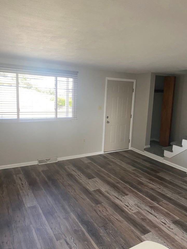 13 Franklin Ave - Photo 6 of 18