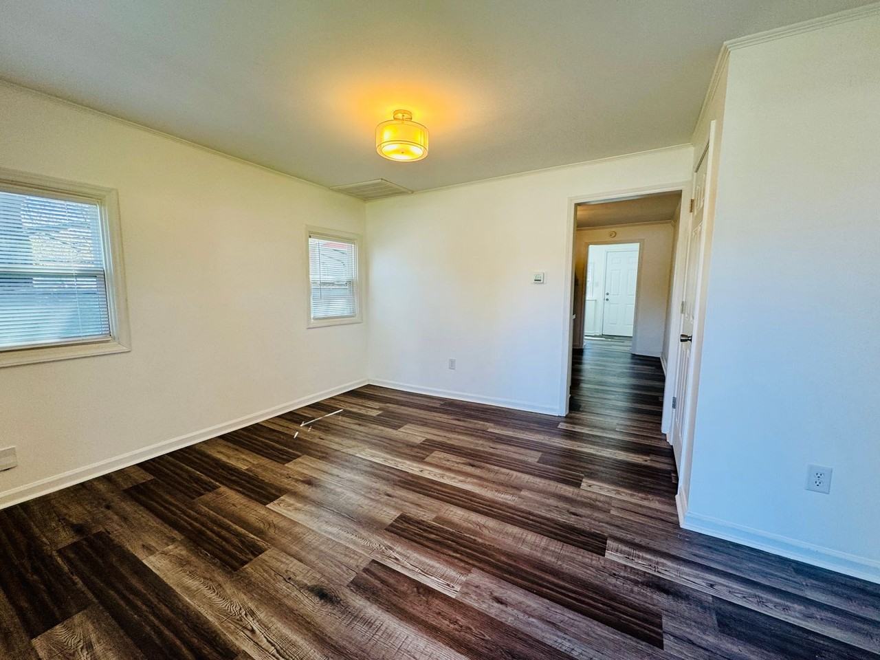 911 Old Hickory Grove Rd - Photo 3 of 13