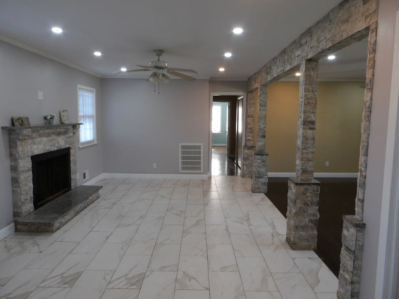 801 Pine Valley Dr - Photo 4 of 24