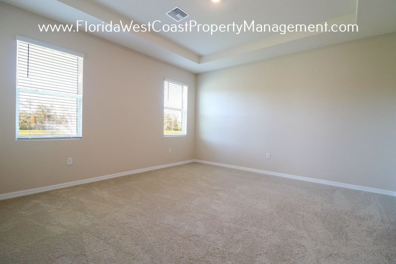 16465 Woodside Gln - Photo 7 of 22